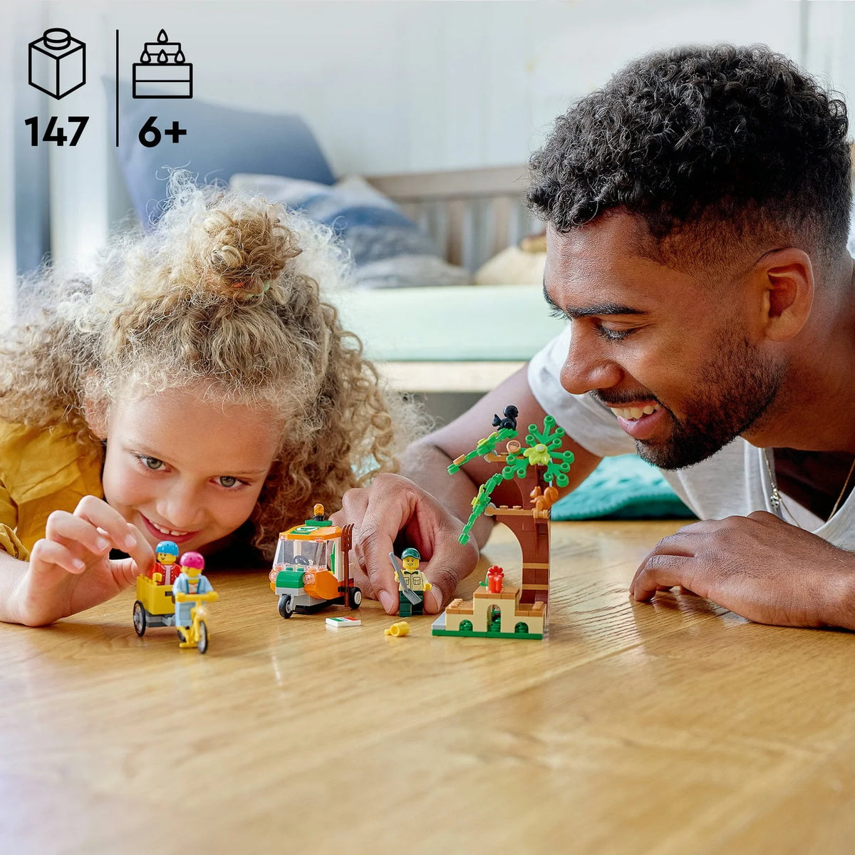 147 Piece Building Kit with 3 Minifigures U63991