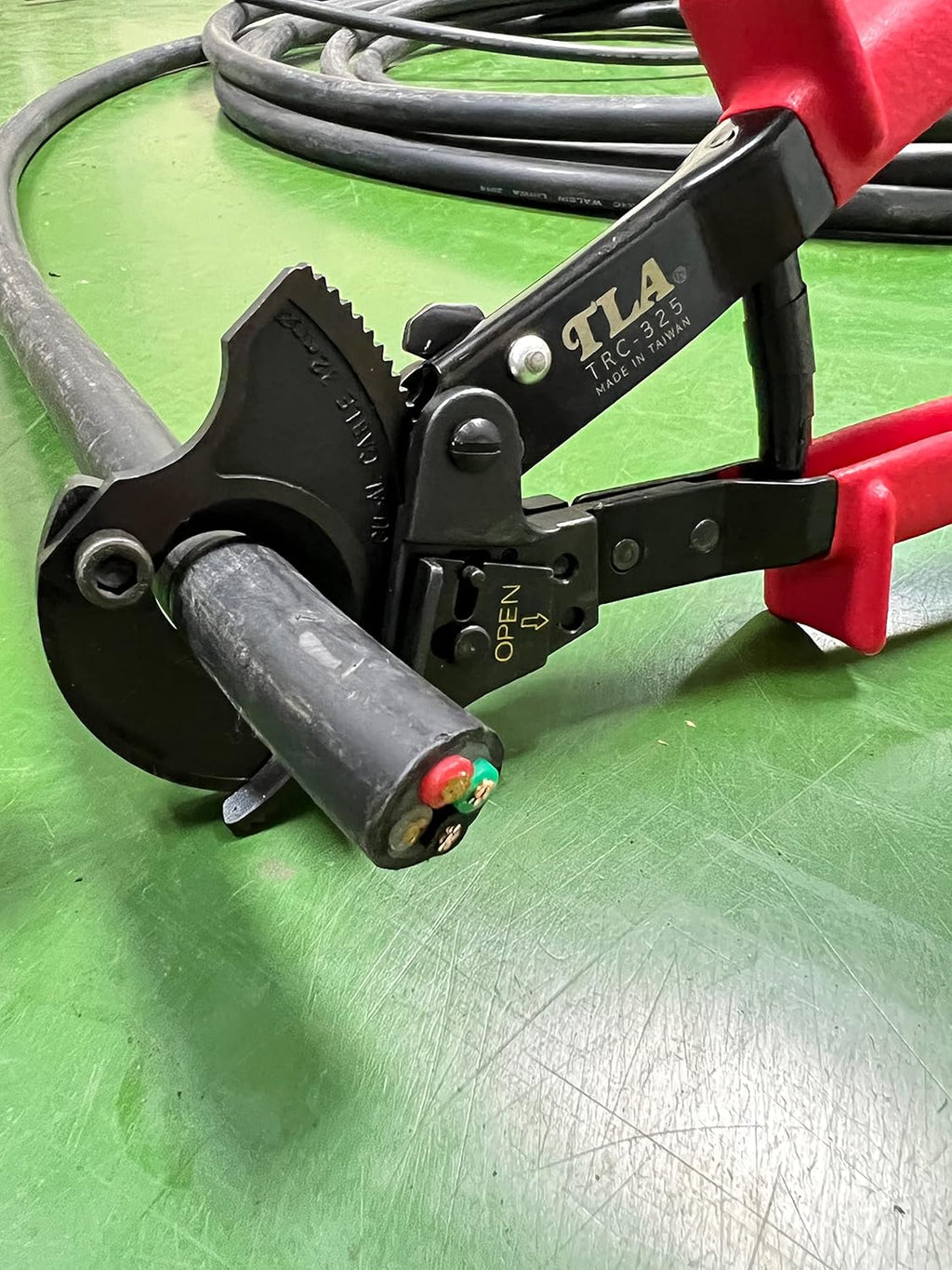 Ratchet Cable Wire Cutter O561