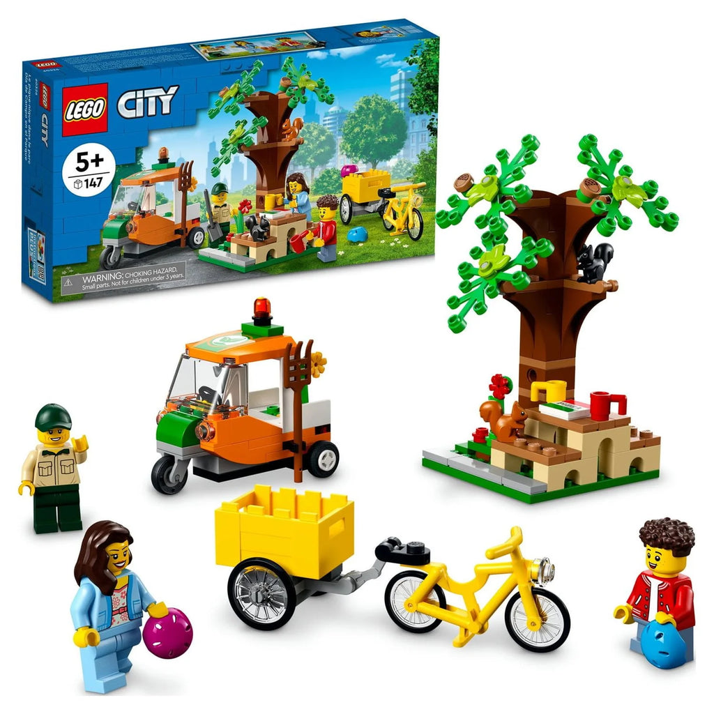 147 Piece Building Kit with 3 Minifigures U63991