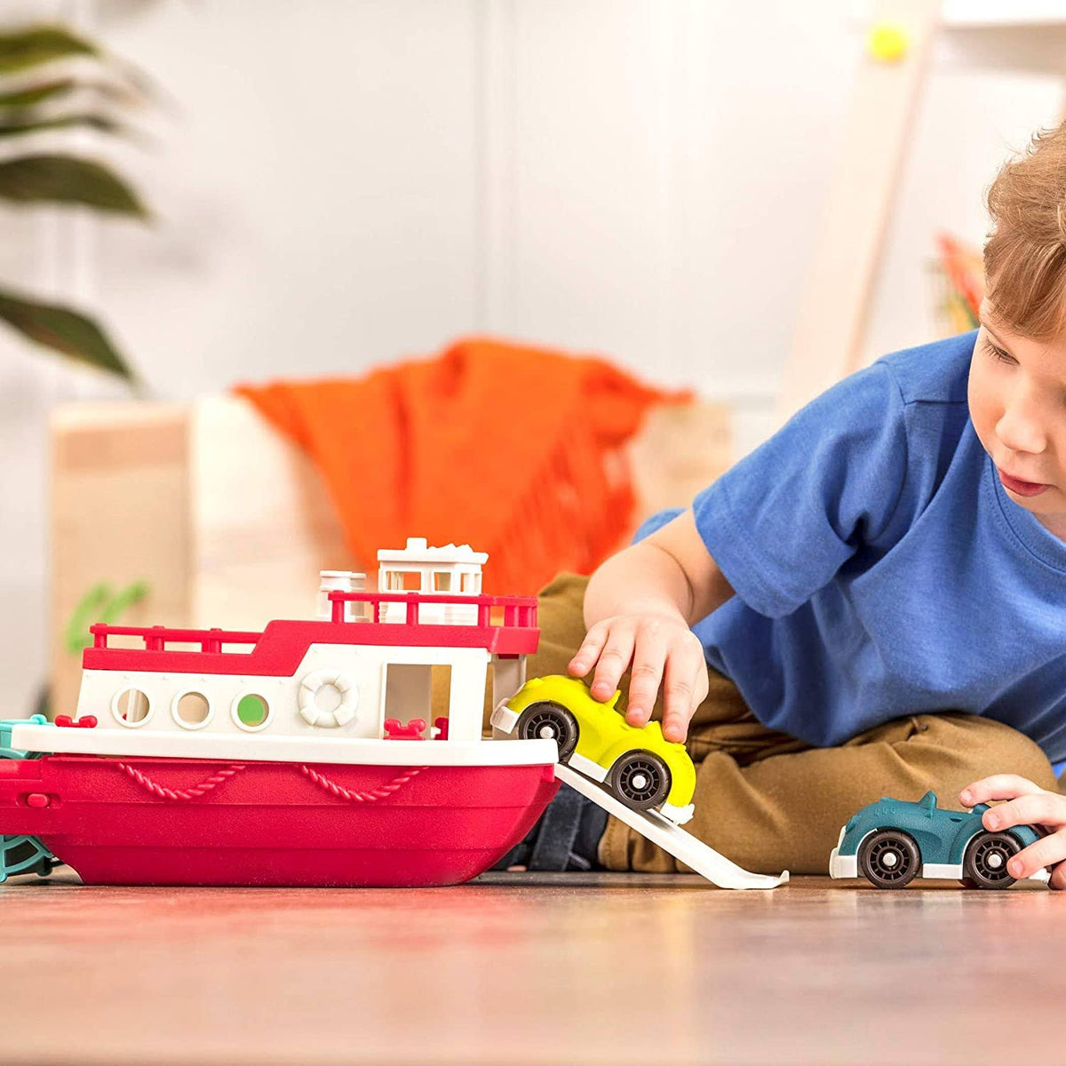 Floating Bath Toy Boat with Cars 3 pc B3924