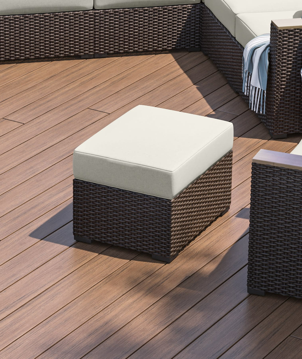Brown Outdoor Ottoman I885