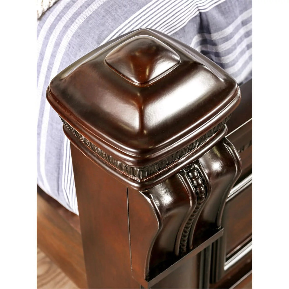 Cherry Wood Queen Poster Bed G4914