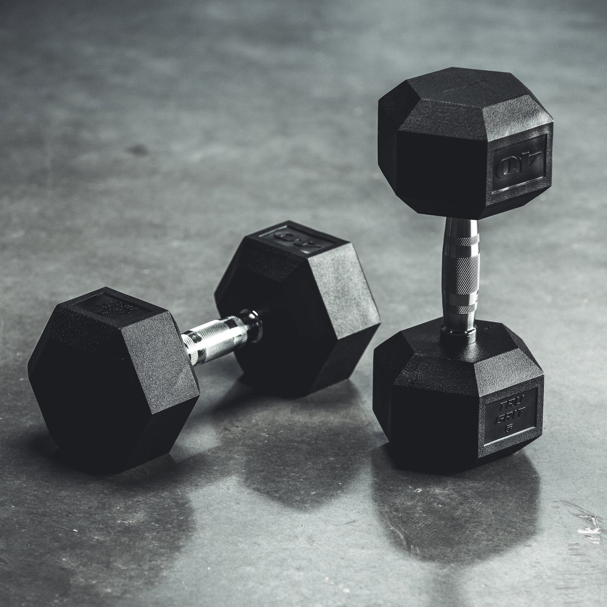 10lb Black Rubber Hex Dumbbell Pair M78540